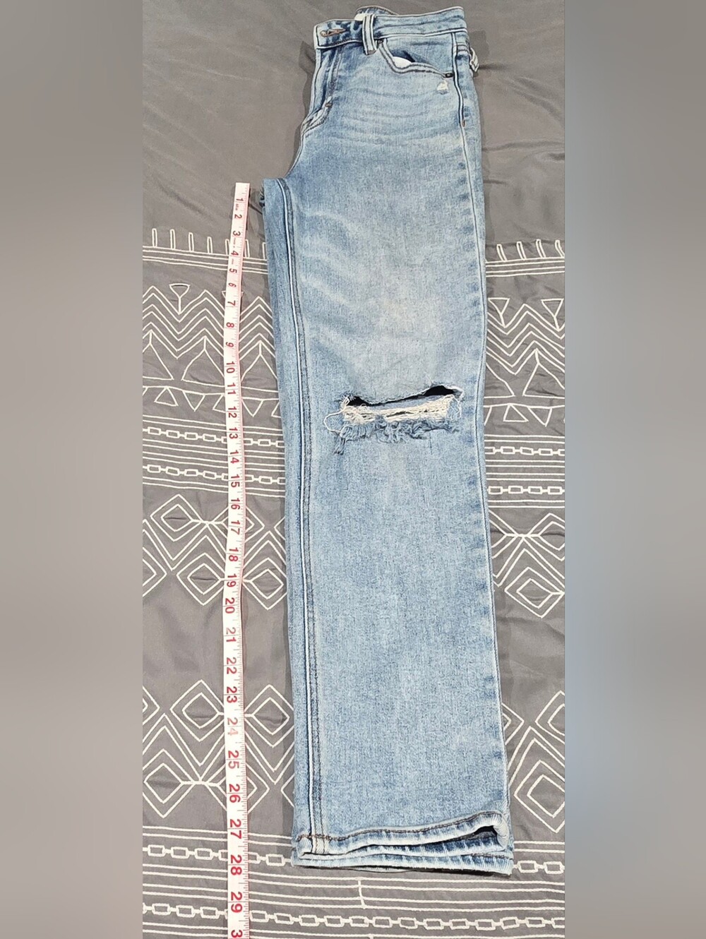 Hidden High Waisted Distressed Mom Jeans Size 25 - Picture 3 of 9